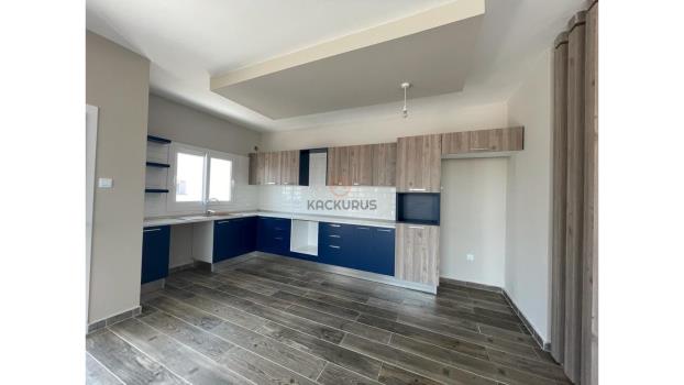 Villa Independiente 3+1 en Venta en Mağusa Mutluyaka